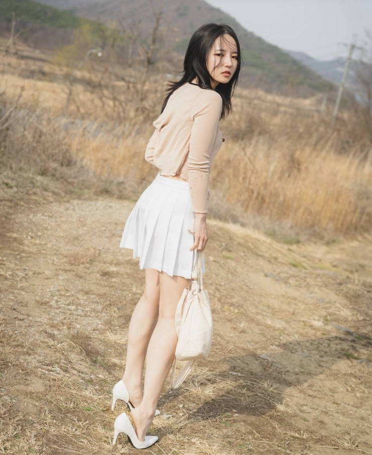 图片[4]-韩国极品模特 Yeha(예하)写真合集【26套 14GB】夸克-青春分享栈