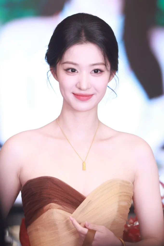 然妹妹 活动生图 红黄拼色抹胸轻纱长裙[夸克 100P 679M]-青春分享栈