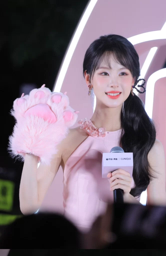 【活动生图】甜美粉红都灵妹子-青春分享栈